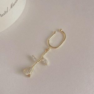 Gold floral zirconia ear cuff